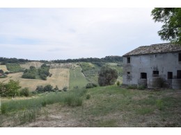 FARMHOUSE TO BE RENOVATED WITH LAND FOR SALE IN LAPEDONA, SURROUNDED BY SWEET HILLS IN THE MARCHE province in the province of Fermo in the Marche region in Italy